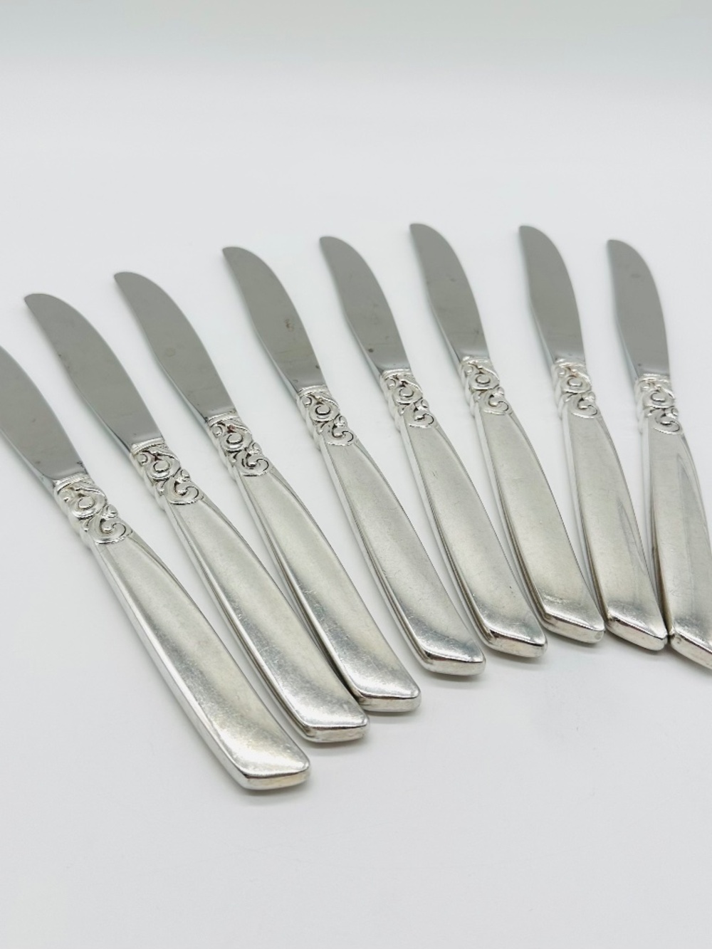Vintage Oneida Community South Seas Dinner Knife Silver-Plate Flatware Set of 8